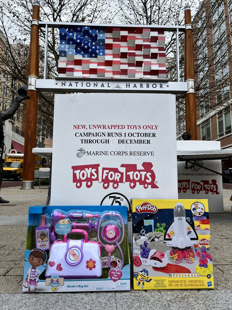 PGCPAL's tweet photo. Come see us at the #NationalHarbor and bring a new and unwrapped toy for Marine Toys for Tots Foundation! Everyone who donates gets a free ticket for the #CapitalWheel at the National Harbor! @PGPDNews @ToysForTots_USA @NationalHarbor https://t.co/IcN4bPLTbb