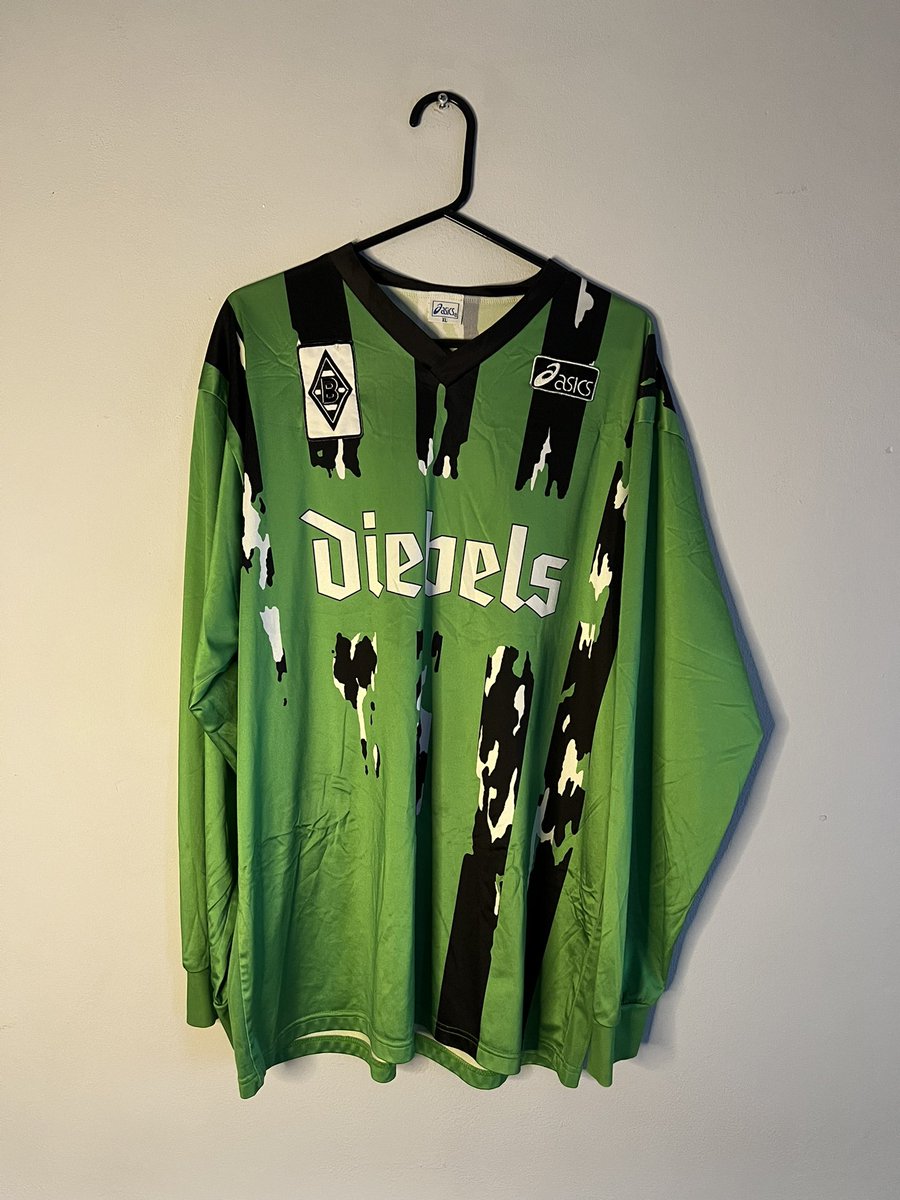 HenrysShirts's tweet photo. I’ve got some football shirts for sale on my Instagram, check it out!!! Please 🥹

https://t.co/1acjh1bo1B https://t.co/rT8I2fRb0i