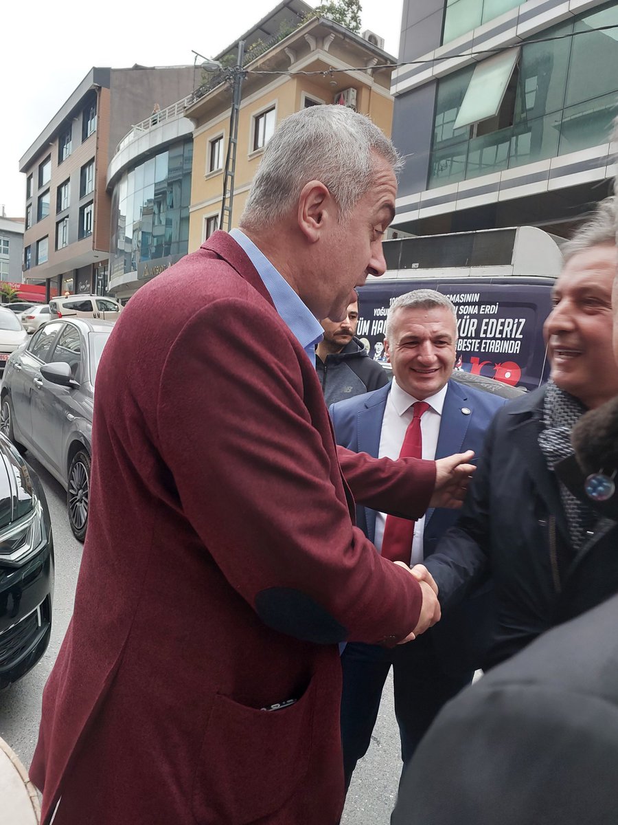 deva_umraniye's tweet photo. İlçe Başkanımız Mimar Hasan Keleş Önceki dönem başkanı olduğu Cekmekoy Trabzonlular Derneği açılışında Cekmekoy Belediye Başkanı Ahmet Poyraz ve İş insanı Hüseyin Sipahi ve çok sayıda hemşerisi ile bir araya geldi. Yeni hizmet binasının hayırlara vesile olmasını dileriz https://t.co/E3FPZy3oZe
