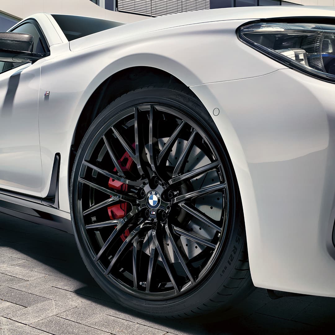 Book your next service with those who know your BMW best. Our trained technicians know your car inside and out and only use Genuine BMW Parts. So, you can sit back, relax and enjoy the drive.

It's never been so easy to book your service: bit.ly/3kpWJcM
