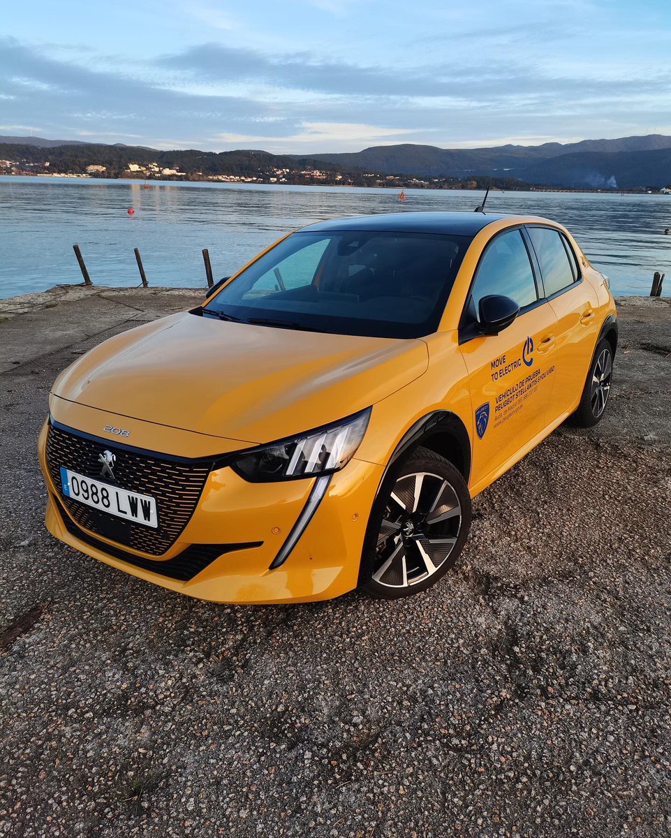 MotorPias_of's tweet photo. Prueba @PeugeotES E-208.
Hoy probamos la versión 100% eléctrica del pequeño utilitario francés. 
Contaba con el motor eléctrico de 136 CV, el color Amarillo Faro y el acabado GT. 
Más información en la web. 
#peugeot #club208 #clubpeugeot208 #peugeotes #peugeot208 https://t.co/Unn25M3p2G