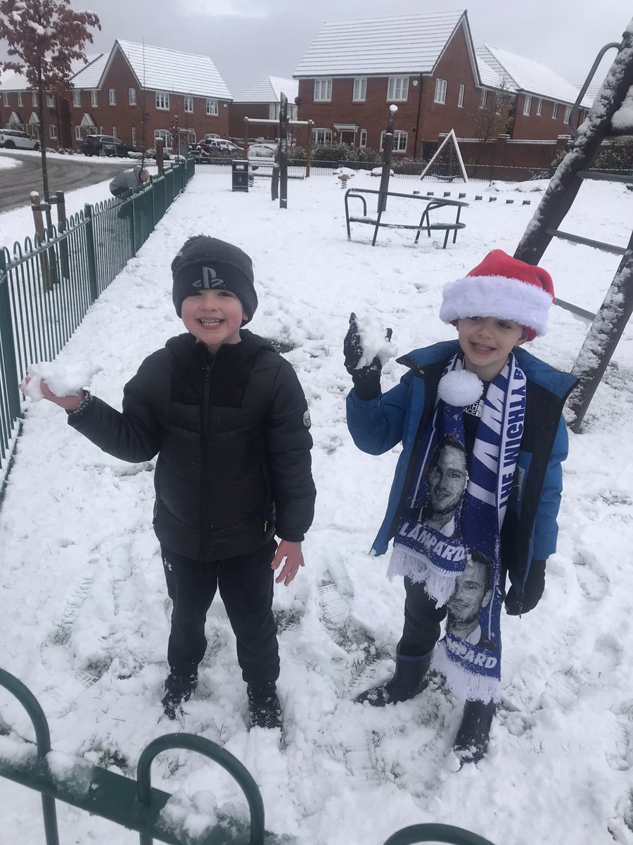 elsied27's tweet photo. Finn Thomas and Emma had fun in the snow @MissBoyd_22 @micadorrian @MissChiocchi https://t.co/ZBTtPFCUzz