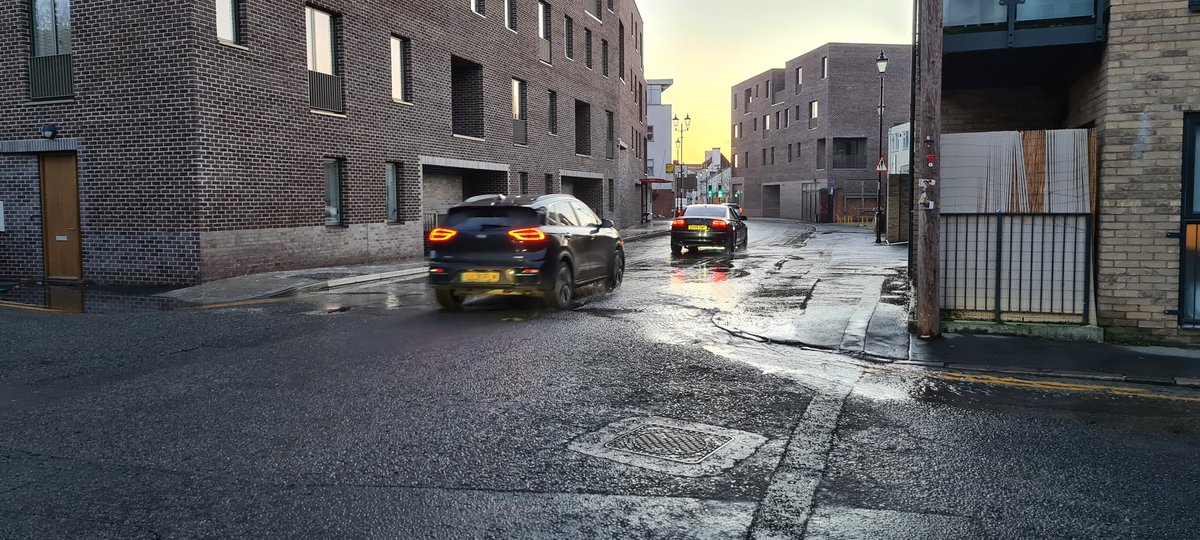 <a href="/thameswater/">Thames Water 💧</a> The Drummond Road, Croydon leak is still running, but is now worse than before. It'll freeze unless you take action now