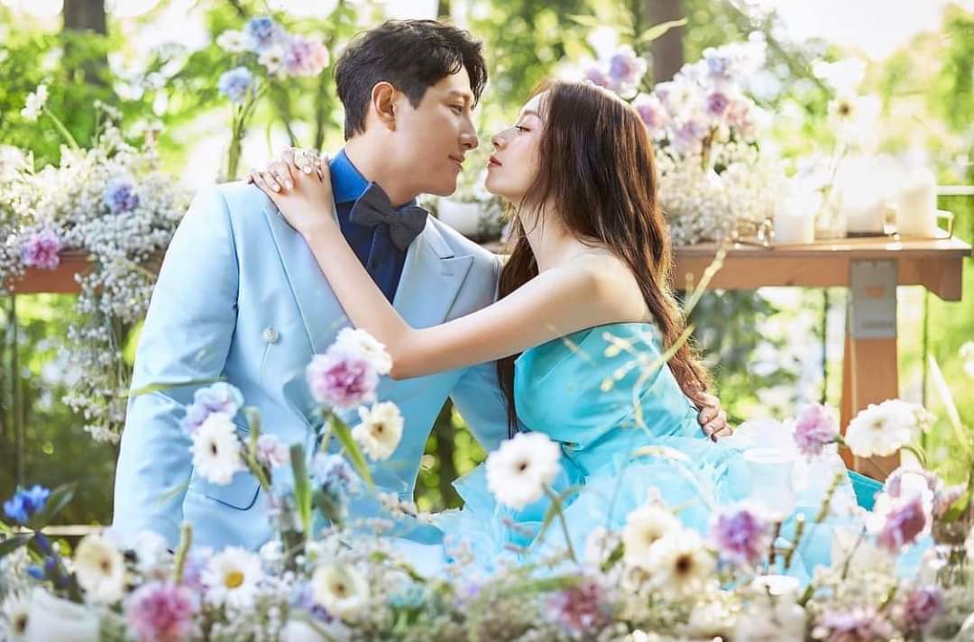 QueensMexico2's tweet photo. Info//👑// - Queen's, nuestra querida maknae se nos casó.
Le enviamos mucho amor y deseos de felicidad en su matrimonio. 

Se nos sale la lagrimita de emoción. 🥺 https://t.co/Oq1iSqPS5k