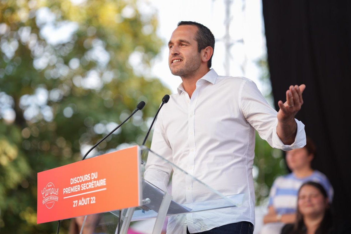nolanamaru's tweet photo. Le Listenbourg a besoin d'un homme et d'un gouvernement capable de redresser le pays.
Alors Votons FSE ! #Listenbourg
#FSE #ChangementAuListenbourg https://t.co/IVA47hdXD0