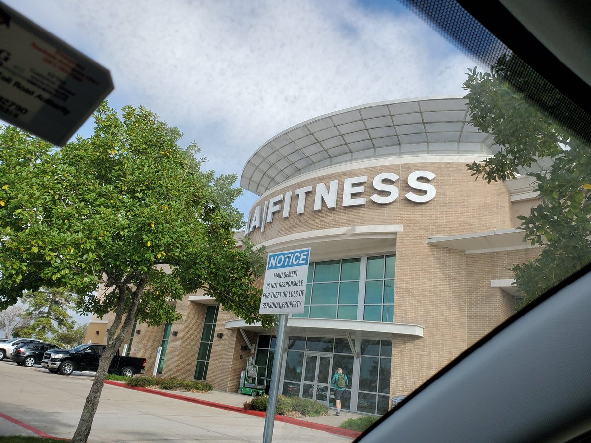 sugarwitht's tweet photo. @LAFitness I just want my account cancel! That is all, thank you. https://t.co/Yr1KYzfGX0