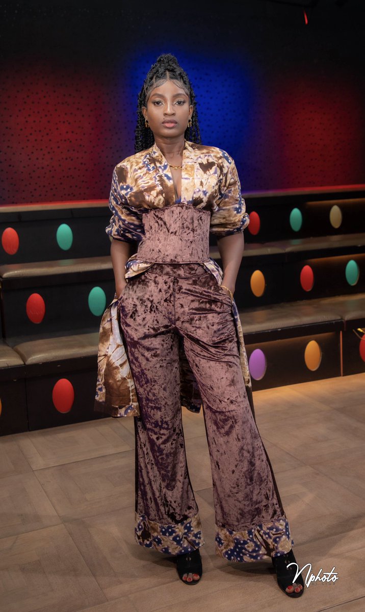 Bon week-end ♥️♥️
#waraba_dongnira 👉🏾 youtu.be/V4wZ2YuVZGo 
👘 Vision niang touba couture 
#QueenMama