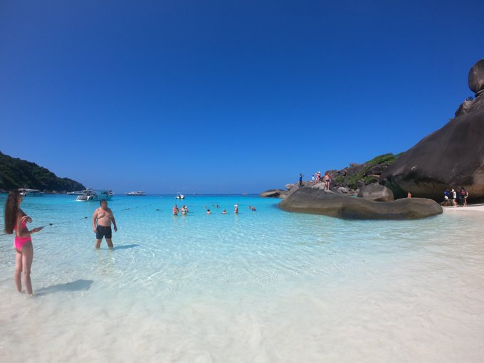 สิมิลันสวยมาก https://t.co/suukXzjzvK