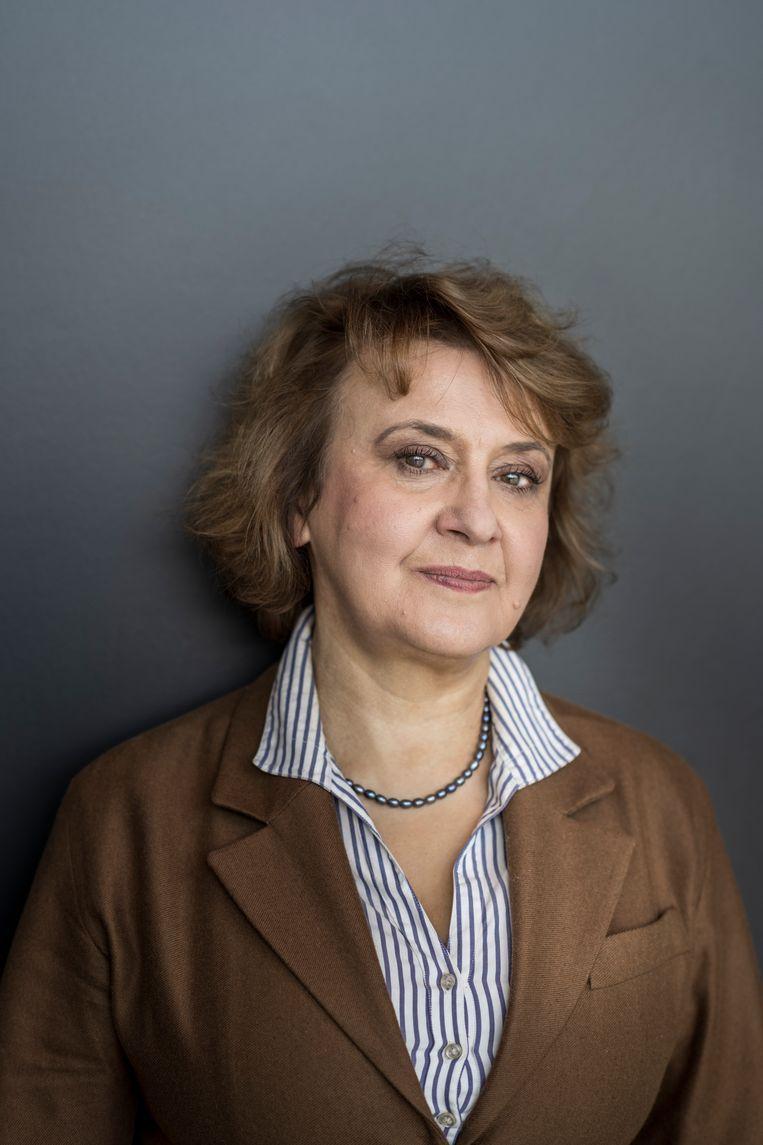 Al vijftien jaar verkondigt de Oekraïense schrijver Oksana Zaboezjko het aan iedereen die het wil horen: de Koude Oorlog is nooit echt gestopt in Oost-Europa, al wilde het Westen het tegendeel nog zo graag geloven volkskrant.nl/nieuws-achterg…