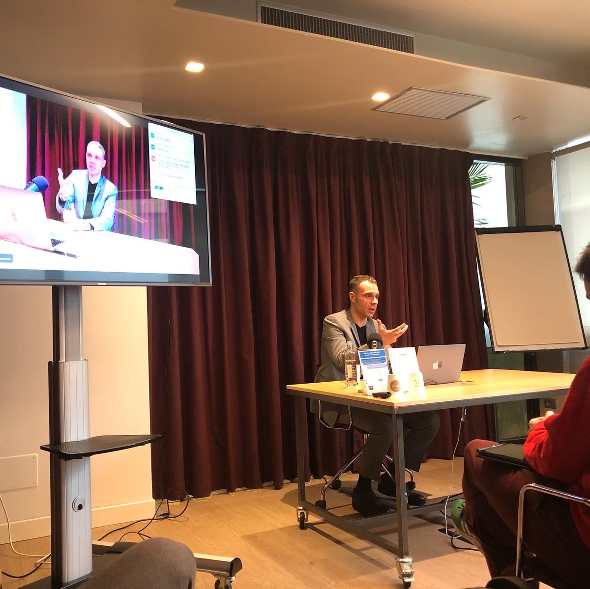 mikesics's tweet photo. Giornata di grande interesse alla prima Masterclass Focus Serie A organizzata da @soccerment in collaborazione con @sicssport sulla #FootballDataAnalytics, dopo un’introduzione di @aldocomi e @mikesics in mattinata gli interventi di @toni_Gagliardi e Stefano Borghi di DAZN https://t.co/cQct39i8Lx