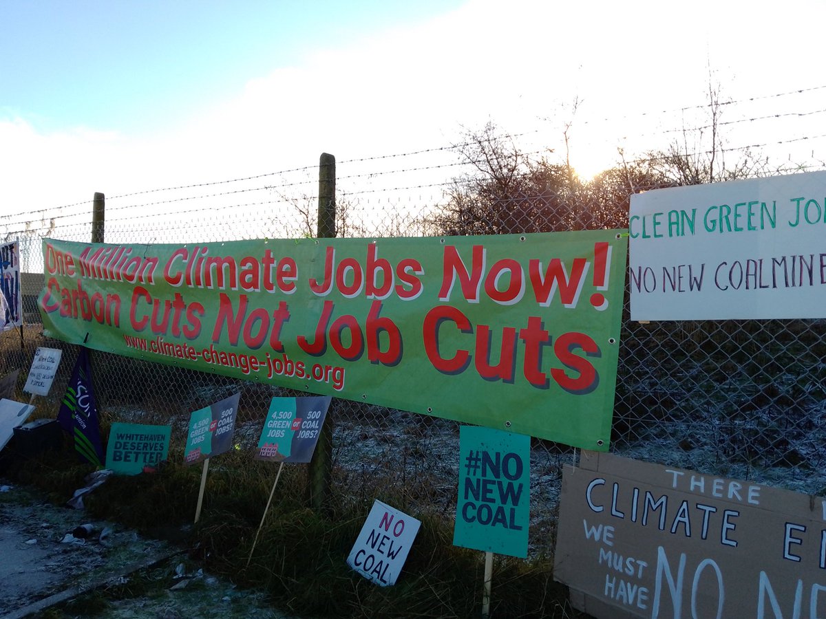 Call for #ClimateJobs #GreenJobs heard loud &amp; clear @ protest against #newcoal mine in Whitehaven today.

6,000 Cumbrian jobs in renewables, home energy efficiency &amp; other sectors could be delivered in transition 2 green economy according to <a href="/LGAcomms/">Local Government Association (LGA)</a>