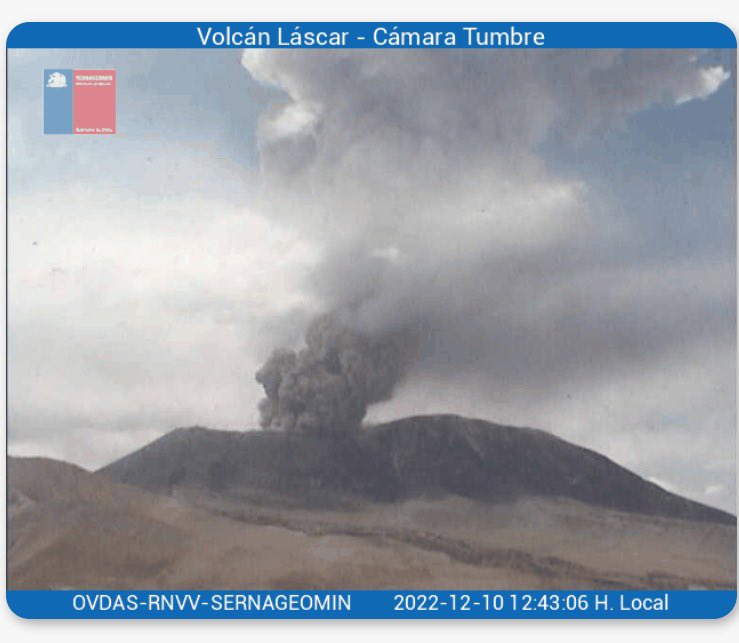 sernageomincl's tweet photo. VOLCÁN LÁSCAR: Se informa la ocurrencia de un pulso en #VolcánLáscar, región de Antofagasta. En estos momentos se esta emitiendo Reporte Especial de Actividad Volcánica (REAV) y VONA para tráfico aéreo en la zona. Se ampliará en los próximos reportes. https://t.co/B66l5Ctmlq