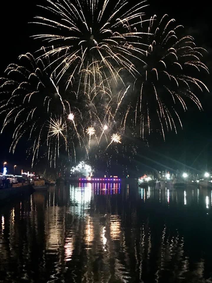 Newlyn Harbour Lights tweet media