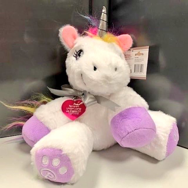 Goodable's tweet photo. (📸 @LACoAnimalCare)

It gets better:  They even sent her this unicorn and license!

If you want more positive stories like this on your timeline, we'd be so happy if you downloaded the Goodable app.

Link in bio. ♥️🦄 https://t.co/DSuzqpEK0G