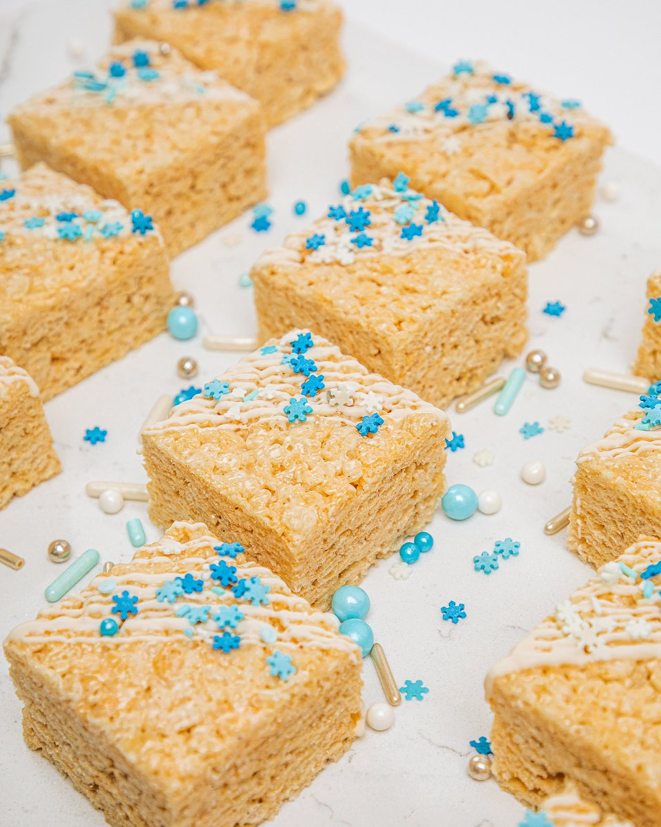 gourmondoco's tweet photo. Feeling festive.❄️Make sure to get those holiday bookings in! https://t.co/ETmF9eLsBp

#GourmondoCo // #RiceKrispies // #HolidayCatering https://t.co/8uwHTLV6Nq