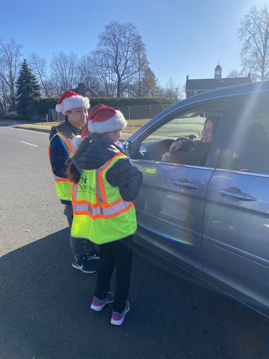 JauniceEdwards's tweet photo. Team Paragon Open House and Toy Drive. Bring toys or $$$ to show your supporters. @TeamParagon571 @WPSwindsorct @GlobalDriving @windsorctrec @BloomfieldPS @WHSPrincipalCT @OtisElevatorCo @Bostondynamcfan @NorwalkHavoc @FRCTeams https://t.co/YFhW7Ah75R