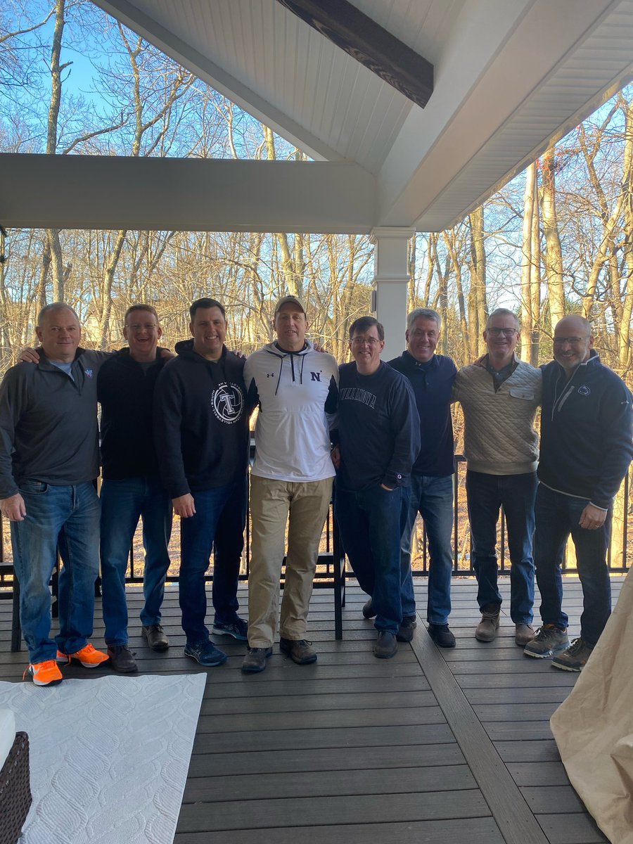 Legendary group of Cats here!!!🔵⚪️