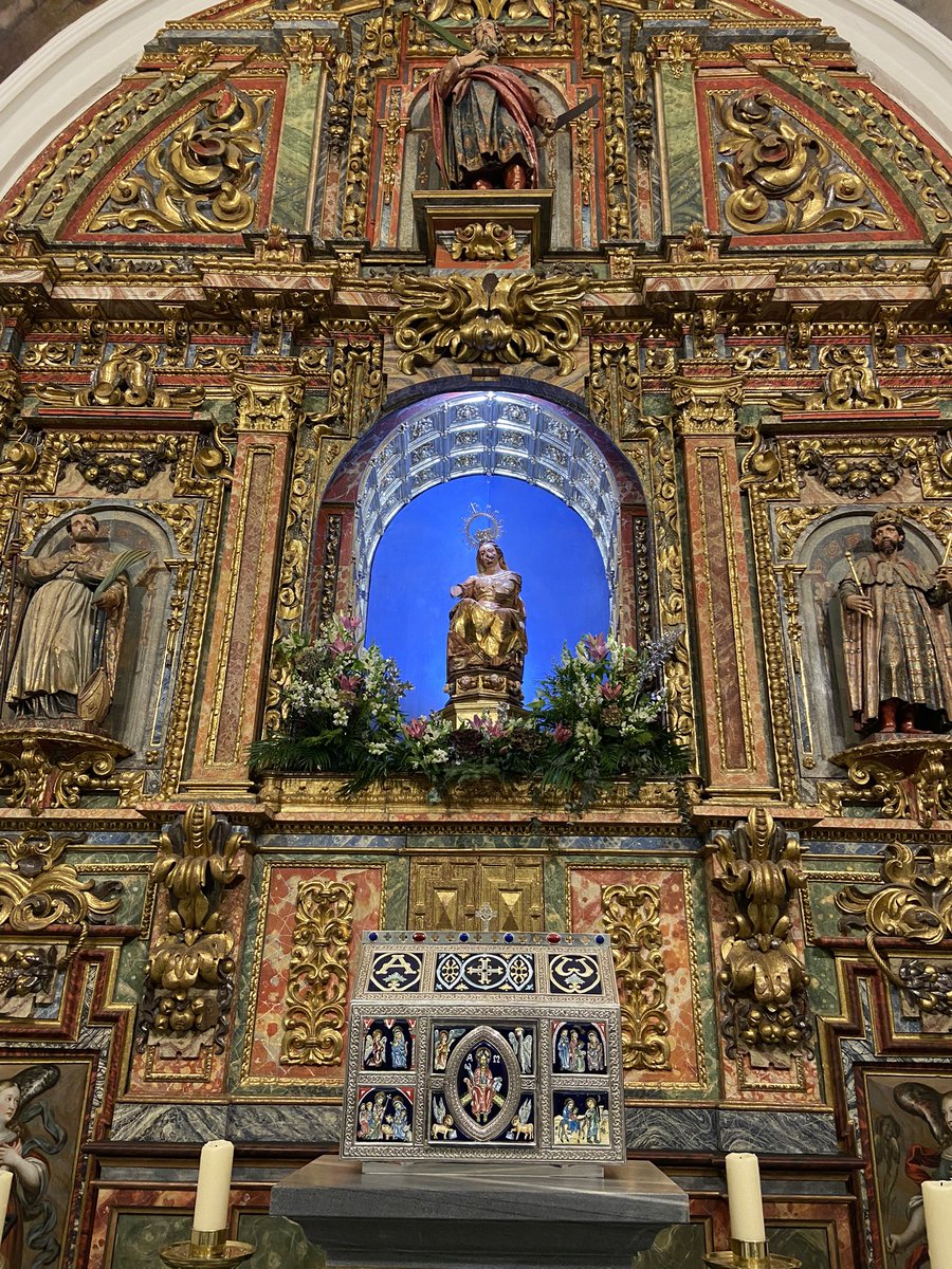 FatherCraig's tweet image. A real joy to be @RECValladolid today to celebrate the Feast of Our Lady Vulnerata with the seminary community. @RCBirmingham @AskInvitePray @ukvocation #PrayforVocations