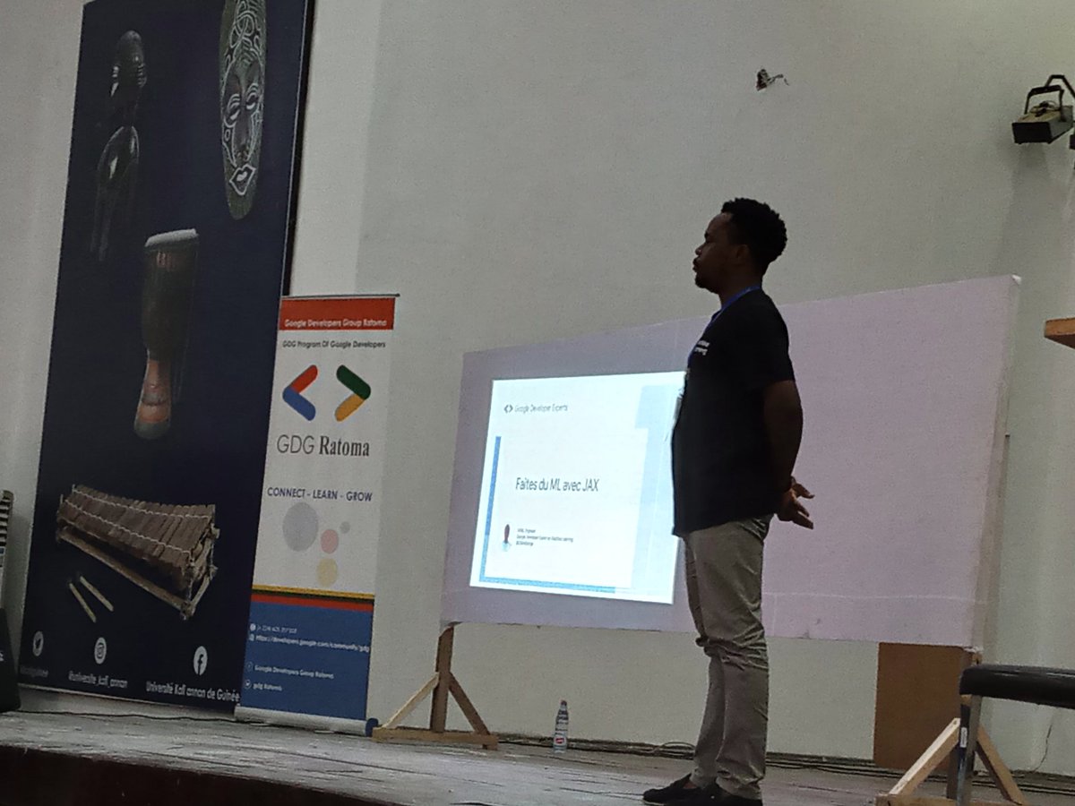 Cyprien_T's tweet photo. Faites du Machine Learning avec Jax : Zéro à héros par @OBAMSerge
Yannick Serge Obam, Google Developers Expert pour Machine Learning, Ingénieur ML.
#DevFest #DevFest2022 #DevFestConakry #DevFestConakry2022 #GDGSSA #MachineLearning https://t.co/K7TXnHBrVt