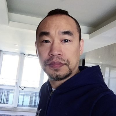 ferraricakep's tweet photo. 拍张自拍，发现自己老的太快了！ https://t.co/Hd3aYgKvs3