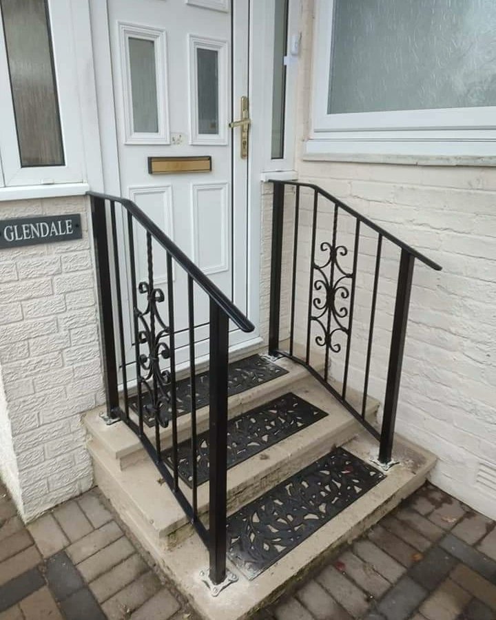 A lovely set of matching handrails front and back door we made and installed recently the customers were delighted! #safety #mobility #handrails #welding #bespoke #metalwork #fabrication #steel #Scotland #uk #Edinburgh #alloa #forthvalley #stirling #falkirk #dunfermline #fife