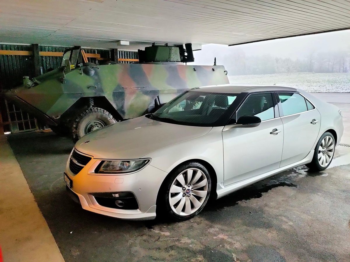 SAABownersBlike's tweet photo. Garage Goal #SAAB #SAAB95 #NG95 https://t.co/5YnJz1ec66