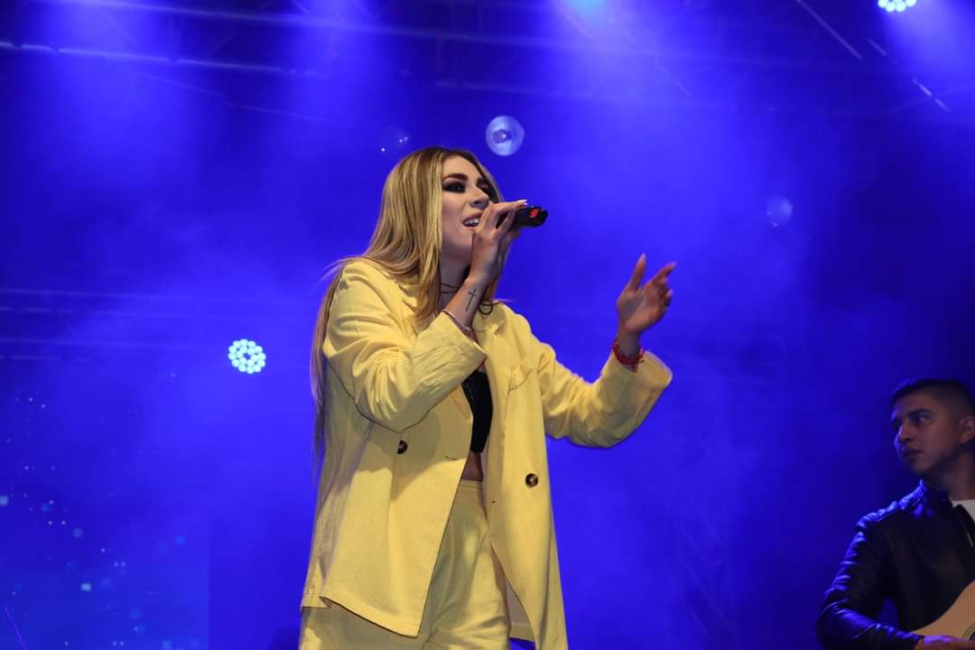 LicoreraBoyaca's tweet image. Así fue la espectacular presentación de la mexicana 🇲🇽 @KateBotello_  en el XXXIV Festival de Luces🎆 de Villa de Leyva. 

Artista patrocinada por la @nlboyaca y #AguardienteLíder🔥.