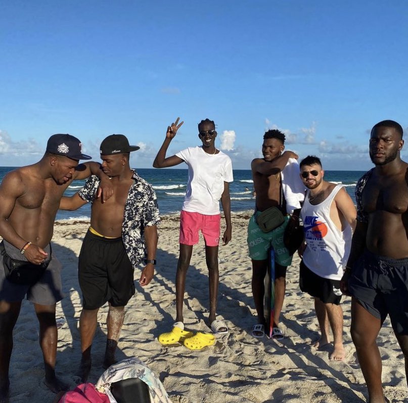 elisha_palm's tweet image. Luw, you the Day 1! You had that warm personality that could blend into any social setting. You was the person that everyone loved and could never hate. Your presence was always felt,not because how tall you were,but because you were the most genuine in every room. LoveYou #LLMD