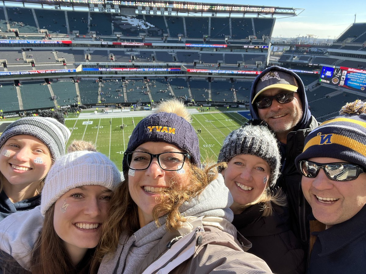 Go Navy, beat Army! #ARMYNAVY