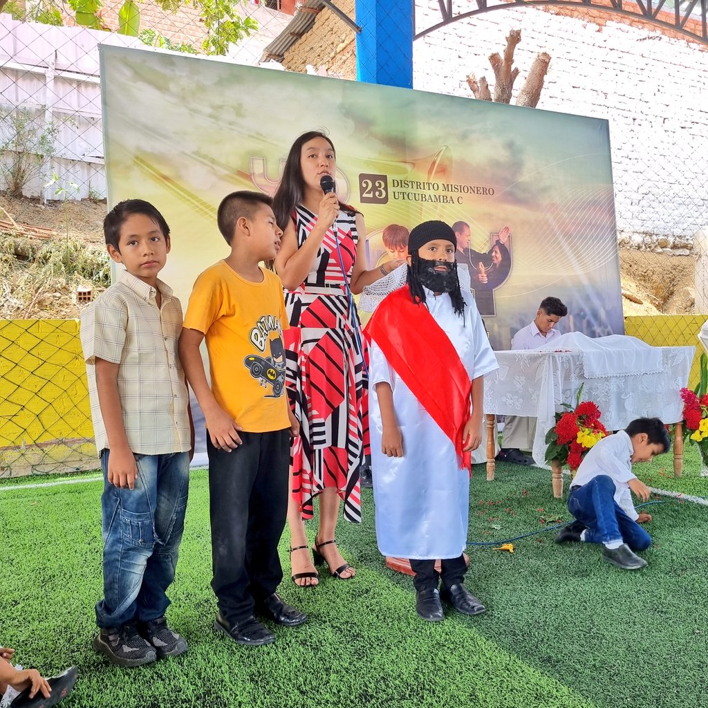 JoseUrciaCarlos's tweet photo. (BAGUA GRANDE) Desde el "Corazón de Amazonas" participando de la historia de los niños #DMUtcubambaC 
"Los niños, desde su más tierna infancia, deberían ser enseñados a obedecer a sus padres, a respetar su palabra y a reverenciar su autoridad" #YoVoy https://t.co/ObMdbVTIG1