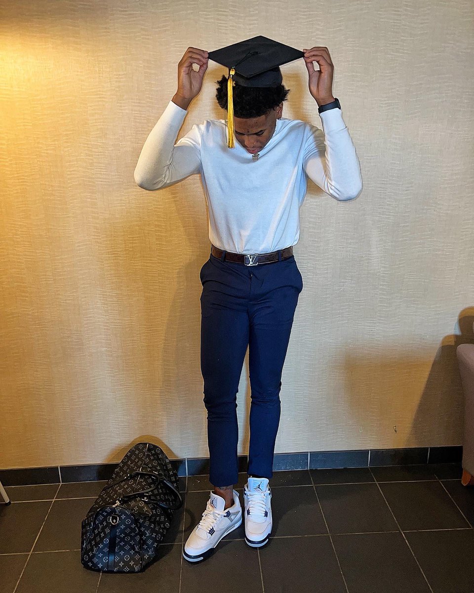 christian simmons tweet media