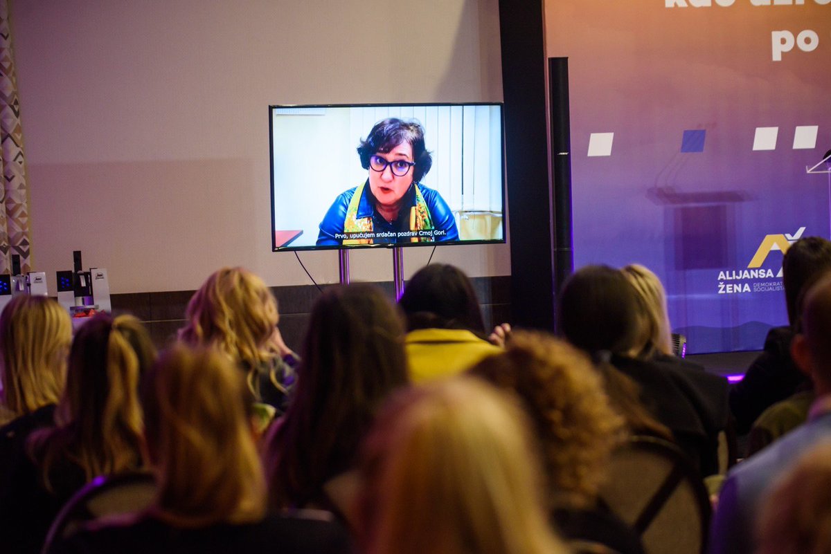 AlijansaZenaDPS's tweet photo. (2/2) 🙌 We wish to thank @zgurmai_EN, President of @PES_Women, for her support ahead of the Women's Alliance themed Assembly meeting that was organized within activities of #16daysofacitivism against gender-based violence.
🤝 We look forward to deepening our cooperation❗️ https://t.co/LGOA9NcB8v
