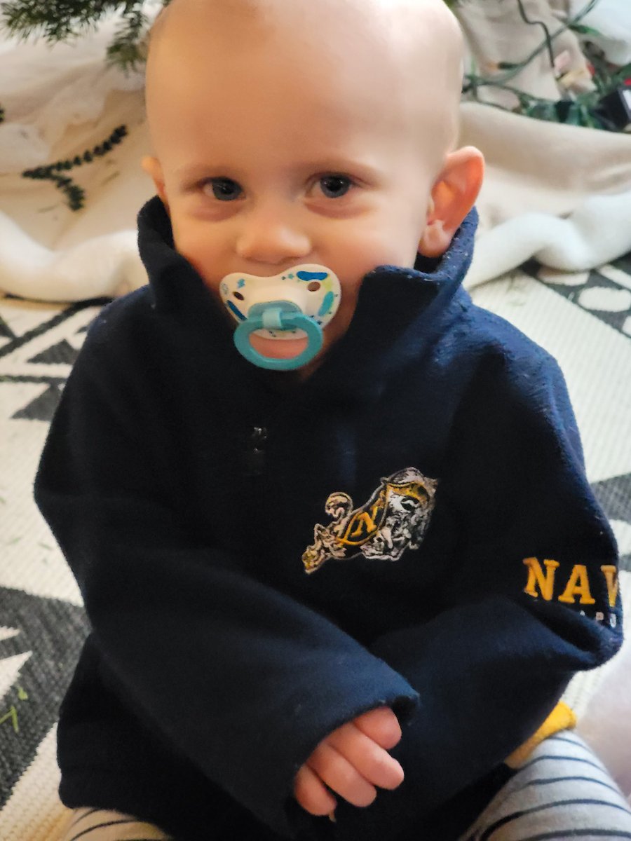 thejenilee's tweet photo. @NavyFB little man is ready for his 1st #ArmyNavyGame #GoNavyBeatArmy #SingSecond https://t.co/AQgkzrbLef