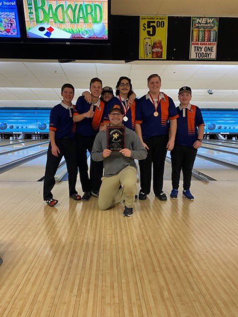 RomeovilleBB's tweet photo. And your 2022 Varsity Boys Bowling Tinley Park Invite Champions are…. The Romeoville Spartans! In 3rd place all day until the final game, the boys bowled a comeback to take home the championship! Couldn’t be more proud of this group! #ThisisRHouse https://t.co/d1inNbr7Qr