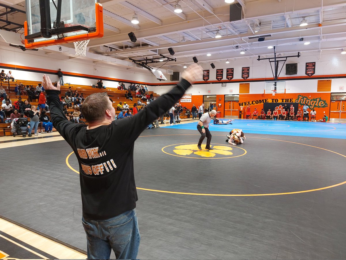 South View Athletics tweet media