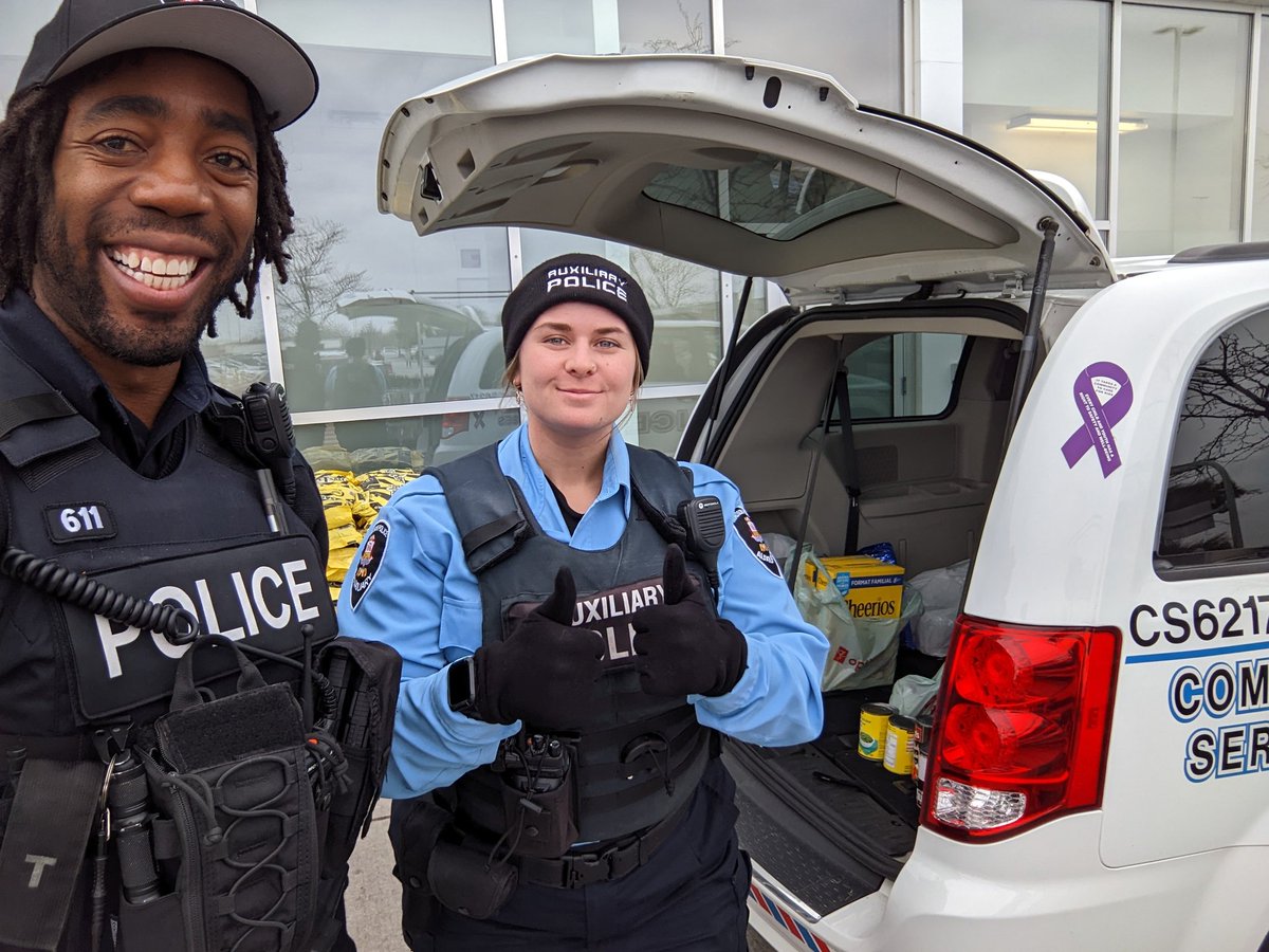 Constable Adjetey-Nelson (@adjetey_wps) on Twitter photo Come join us at 4371 Walker Rd for Stuff-a-Cruiser. Our community partner Can-Am Urban Native Homes is our beneficiary of the community's kindness <a href="/WindsorPolice/">Windsor Police</a> <a href="/Nigelwps510/">PC Ramcharan</a> Come join us at 4371 Walker Rd for Stuff-a-Cruiser. Our community partner Can-Am Urban Native Homes is our beneficiary of the community's kindness <a href="/WindsorPolice/">Windsor Police</a> <a href="/Nigelwps510/">PC Ramcharan</a>