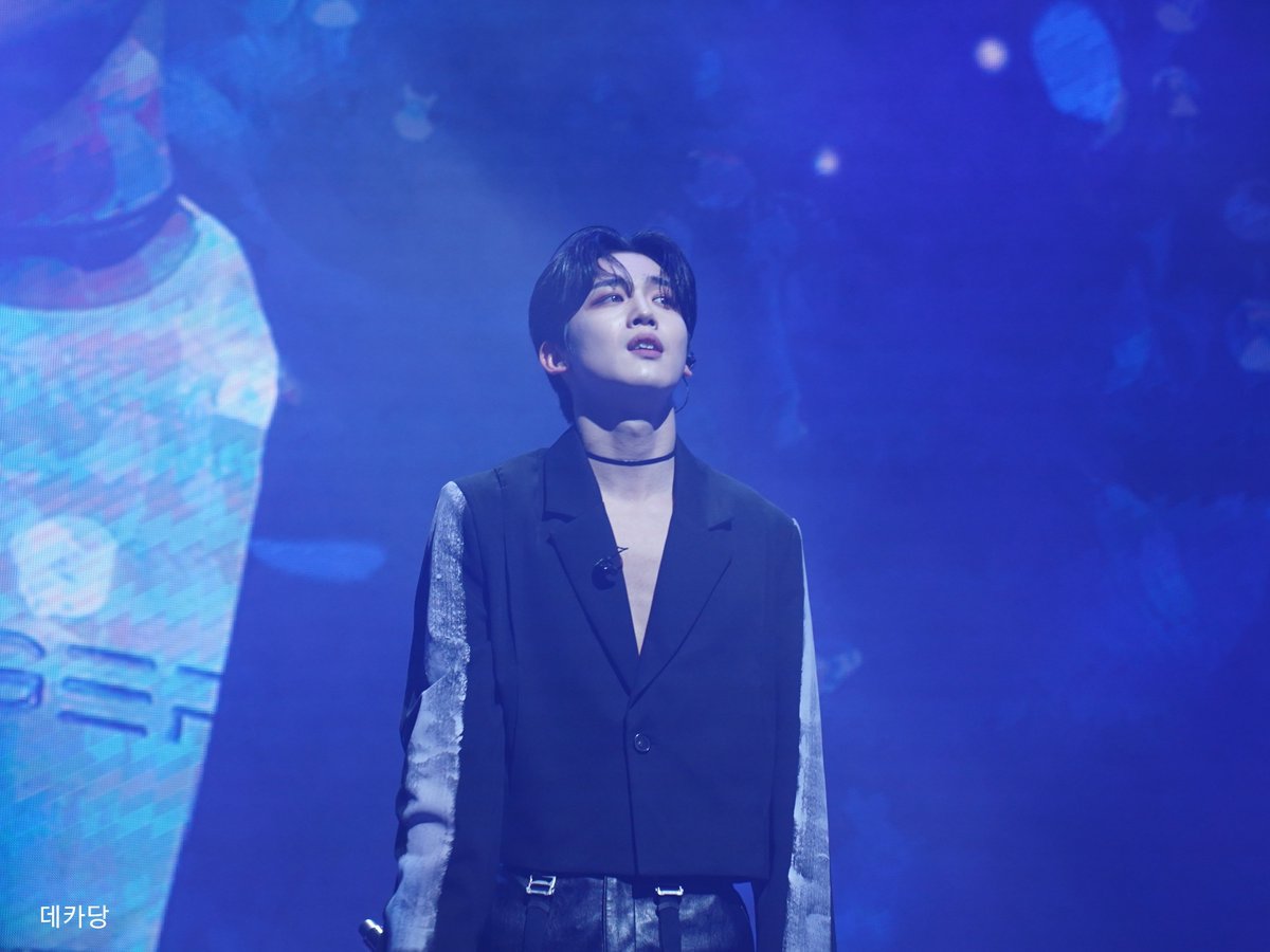 Decadent_yh's tweet photo. 20221210 WEI FAN CONCERT
#김요한 #위아이 #KIMYOHAN #MERRY_RUi_DAY https://t.co/VjOMb5lsEO