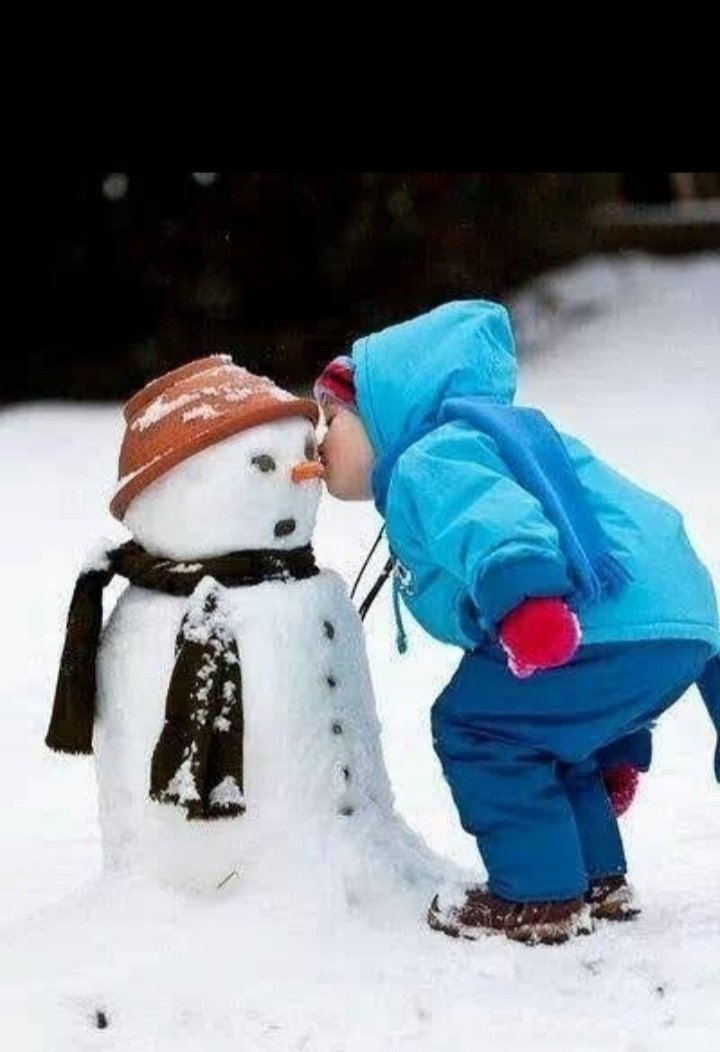 MARIALUISAMAR5's tweet photo. Good Morning 🌍🌎🌏🌐💋💋

❄❄❄❄ happy WEEKEND 💋 https://t.co/ByP8NelP1d