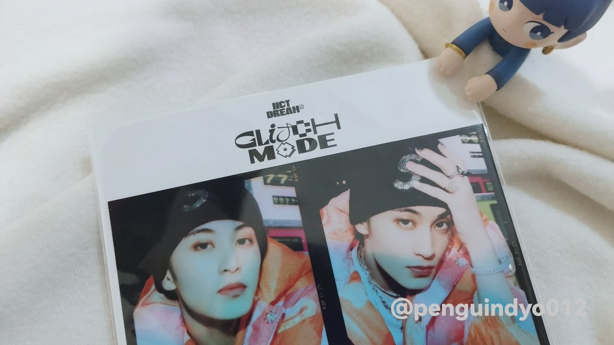 penguindyo012's tweet photo. 🇲🇾 [WTS]

NCT Dream Mark Glitch Mode Hologram Film Set

✅RM30 excluded postage
✅Unsealed
✅On hand
✅Postage RM8 WM | RM16 EM
✅DM if interested

help rt tqsm!
#WTS #pasarNCT #pasarNCTmy https://t.co/VRRxpv7yg3