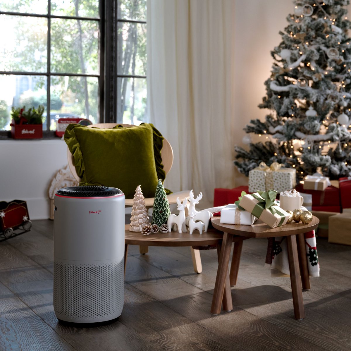 LevoitLifestyle's tweet photo. Join our partnership with @RED and give more than the gift of fresh air this holiday season. From October 2022 through September 2024, 3% of the purchase price of every (Levoit)RED product will go to the Global Fund, with a minimum guaranteed donation of $200,000. 

#levoitlove https://t.co/ZjwcaL1ReA