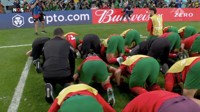History written 

Morocco is the  1st ever African team to qualify to the  1/2 of #FIFAWorldCup 

Akagozi karacitse ubwo Amavubi abe yitegura WC 2026 🙏