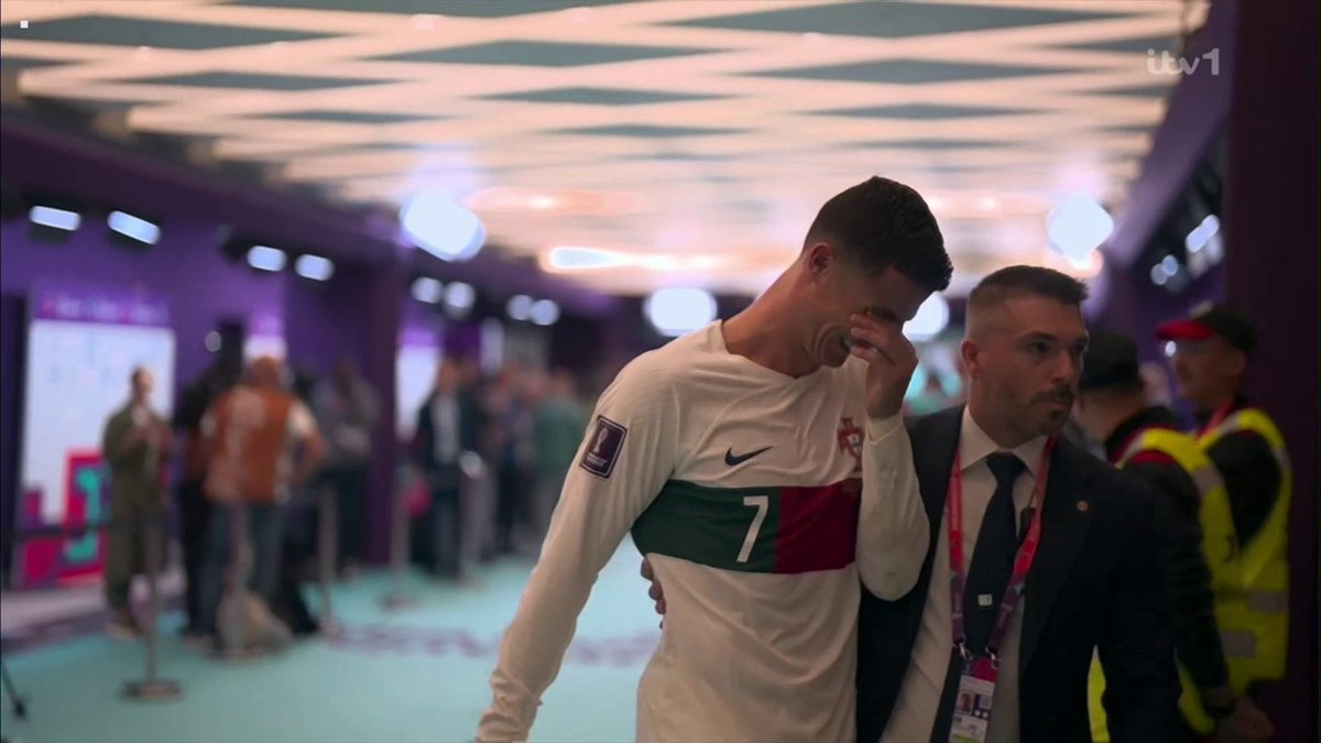 LedVarela's tweet photo. El Bicho llorando, lo lograron, ¿ya están felices? https://t.co/AjUf1Vd08l