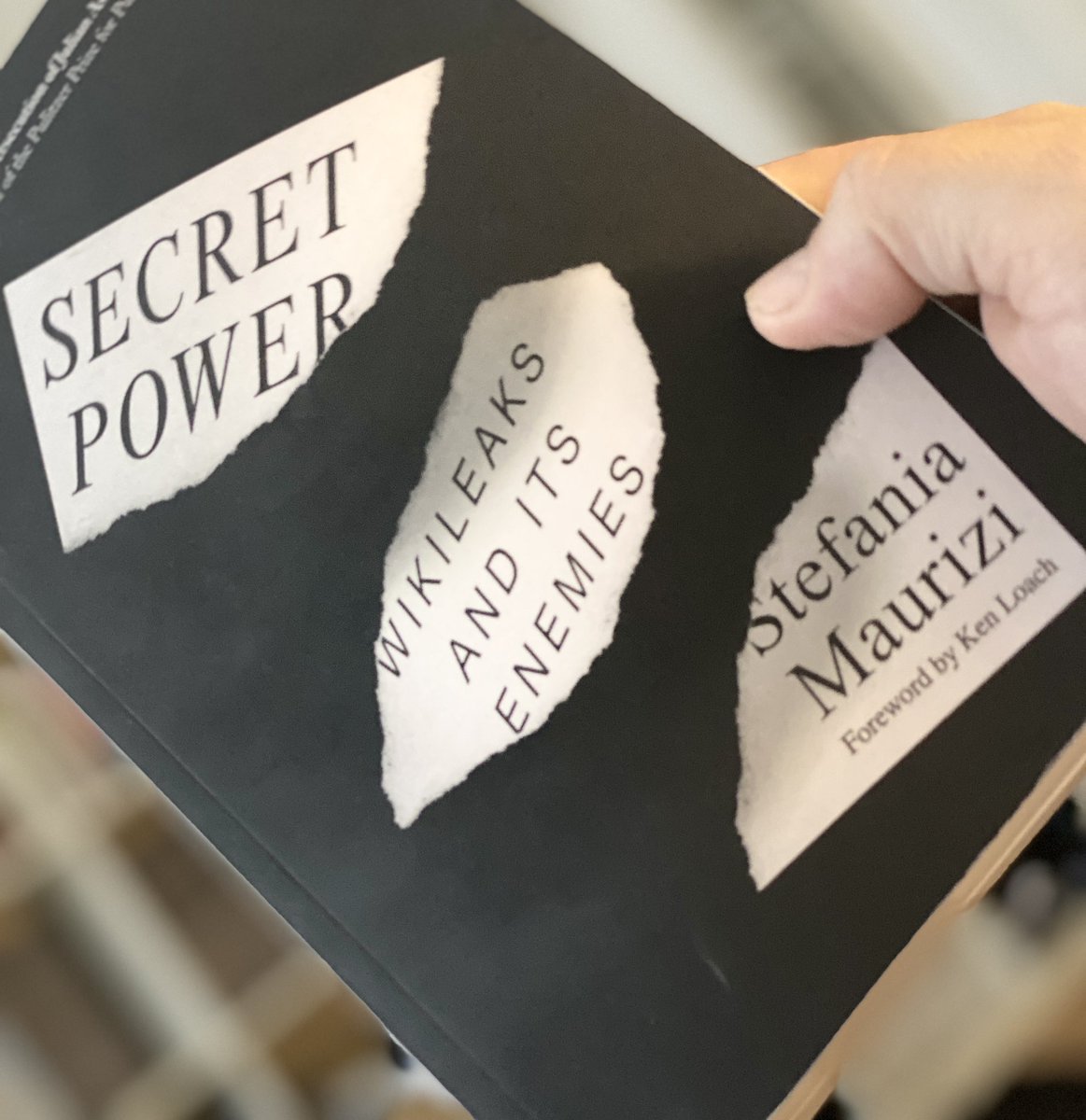 I have been covering the <a href="/wikileaks/">WikiLeaks</a> and Assange story for 12 years. I was close to major events and documented Julian and his team’s life. 

This book is the most accurate account of what happened:

“Secret Power, Wikileaks and its Enemies” by <a href="/SMaurizi/">Stefania Maurizi</a>
amazon.co.uk/Secret-Power-W…