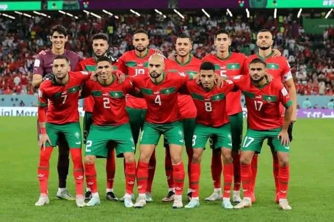 المنتخب المغربي يصنع التاريخ؛ منتخب عظيم ومُبـهر، روح قتالية لا مثيل لها، شكراً للمغرب هذا المستوى المُذهل🇲🇦. #المغرب_البرتغال