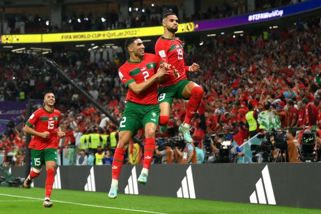 ramezgalal's tweet photo. فرحه العرب ملهاش حدود بعد ما عملوها الاسود 🇲🇦🇲🇦❤❤… ارجعوا بالكاس وحطموا كل السدود💪💪🏆 الف مبروووك للمغرب 
#المغرب_البرتغال 
#WorldCup2022 https://t.co/qdz0esZyUi