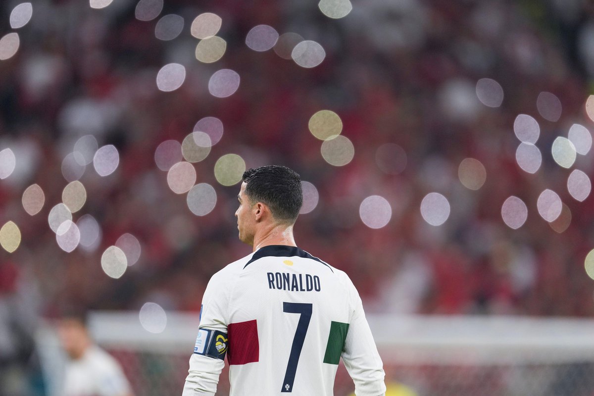 Squawka's tweet photo. Cristiano Ronaldo's World Cup career by numbers:

◉ 5 tournaments
◉ 22 games
◉ 8 goals
◉ 2 assists
◎ 0 trophies

A legendary international career will end without the greatest trophy of them all. 😪

#FIFAWorldCup https://t.co/Y9dyS2uvpq