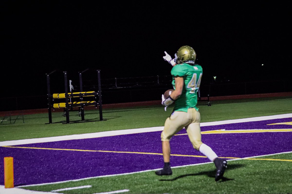 1st Team All-State TE
1st Team All-District TE
2nd Team All-District DE
SR YR✅