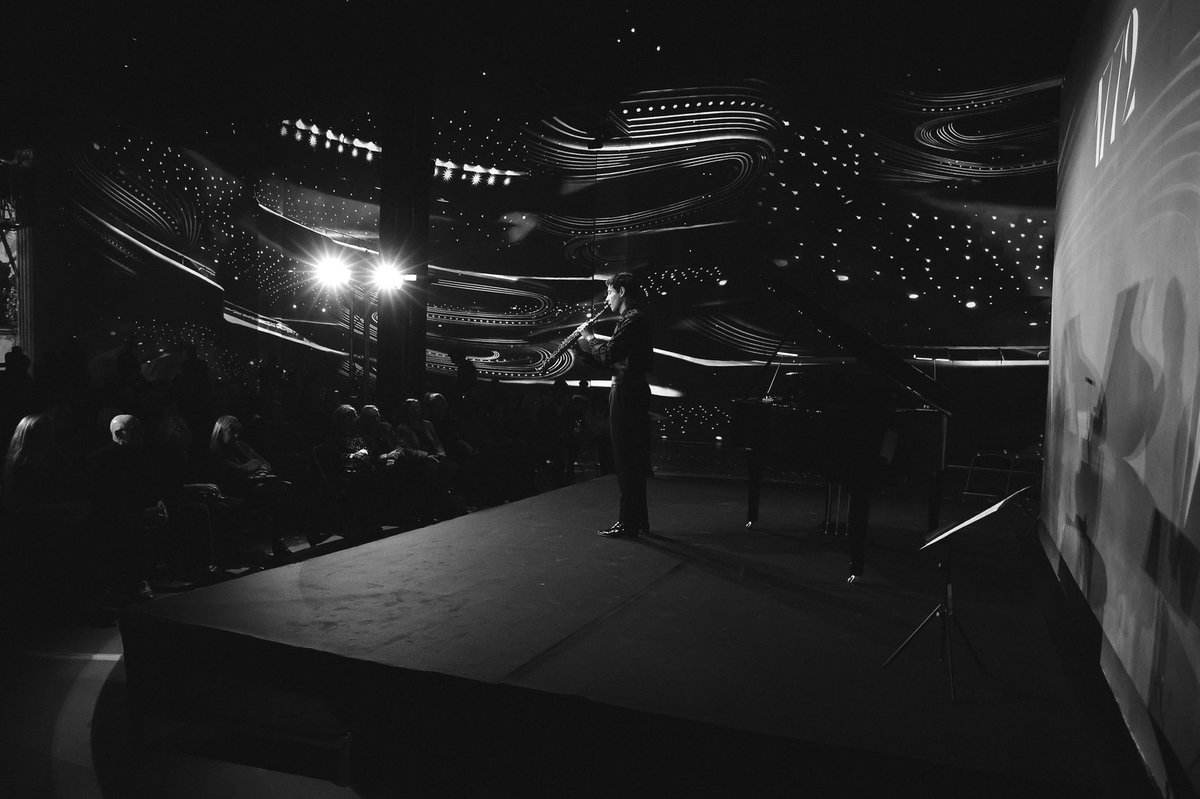 Souvenirs de cette merveilleuse soirée anniversaire des <a href="/EditionsLemoine/">Henry Lemoine</a> ✨

Honoré de partager la scène avec @BrunoCompo 🙏🏻🙌🏻