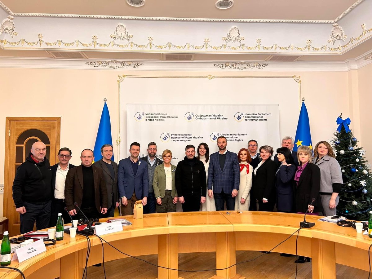 GLOBSEC's tweet photo. The delegation led by GLOBSEC President @RobertVassGLB  attended a series of meetings and kicked off its activities in 🇺🇦 following the launch of its office in Kyiv. Among others the delegation met with the Head of the Presidential Office @AndriyYermak https://t.co/dnRb5t0BL0