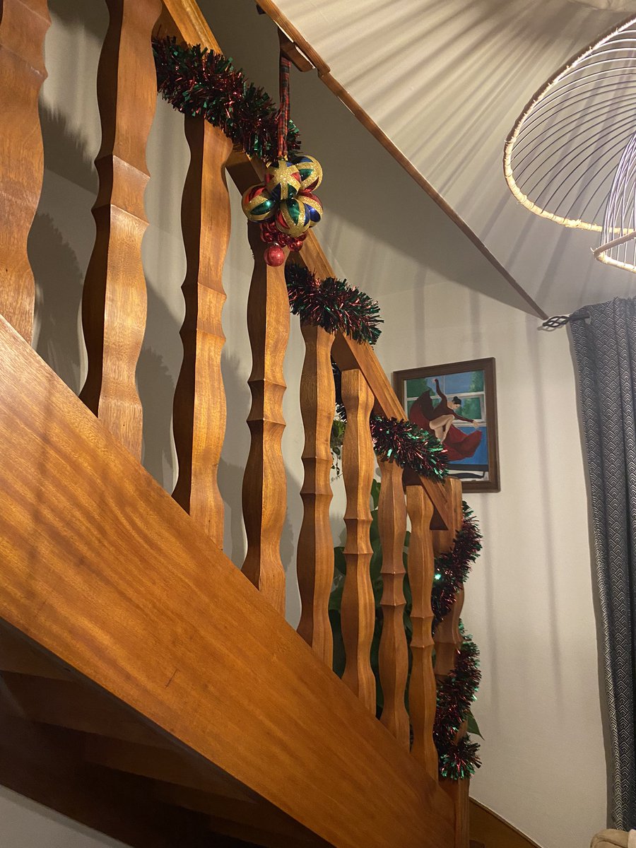 ManonACNH7's tweet photo. Et voilà les décos et le sapin sont terminé ! https://t.co/3MTGJCrTTY